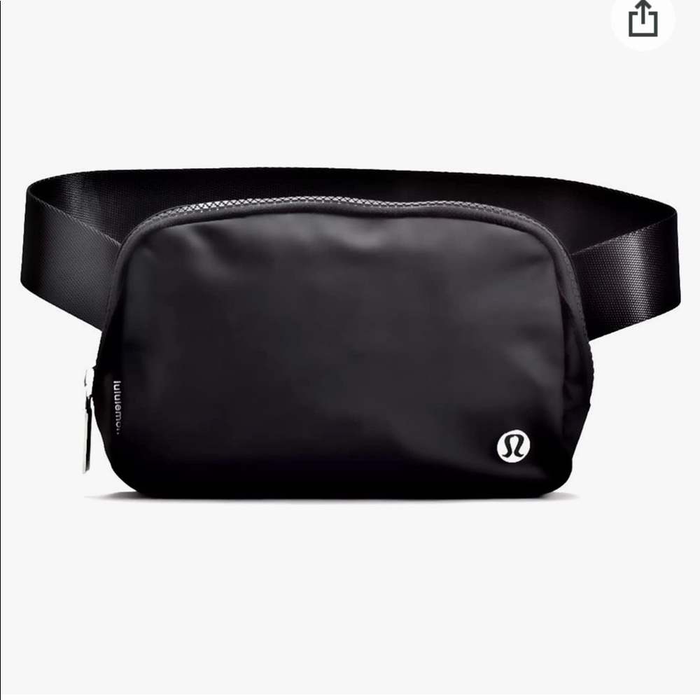 NWT LULULEMON EVERYWHERE BELT BAG
